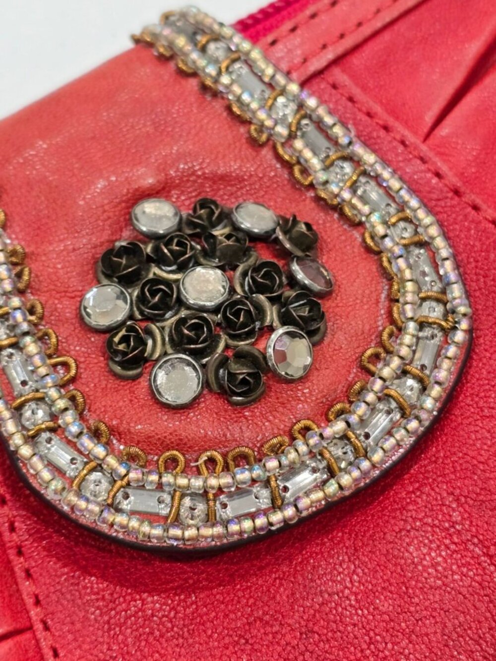 Fossil ✦ Red Leather Hand Beaded Clutch ✦ Rhinestone Accents Zip Closure 10" - Picture 8 of 10
